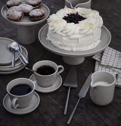 Bild av inbjudande fikastund med stil och funktionalitet