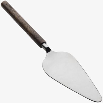 Foto av stilren tårtspade med trähandtag och stålblad