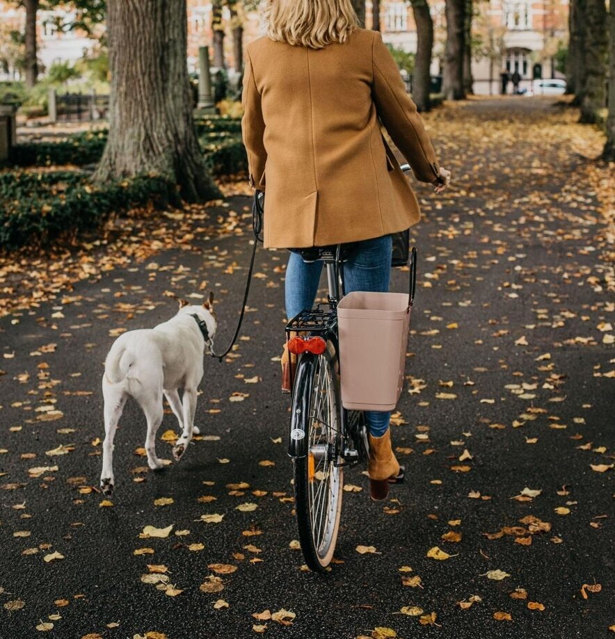 Väska Hög Hinza Nougat Med Cykelfäste från Hinza på cykel