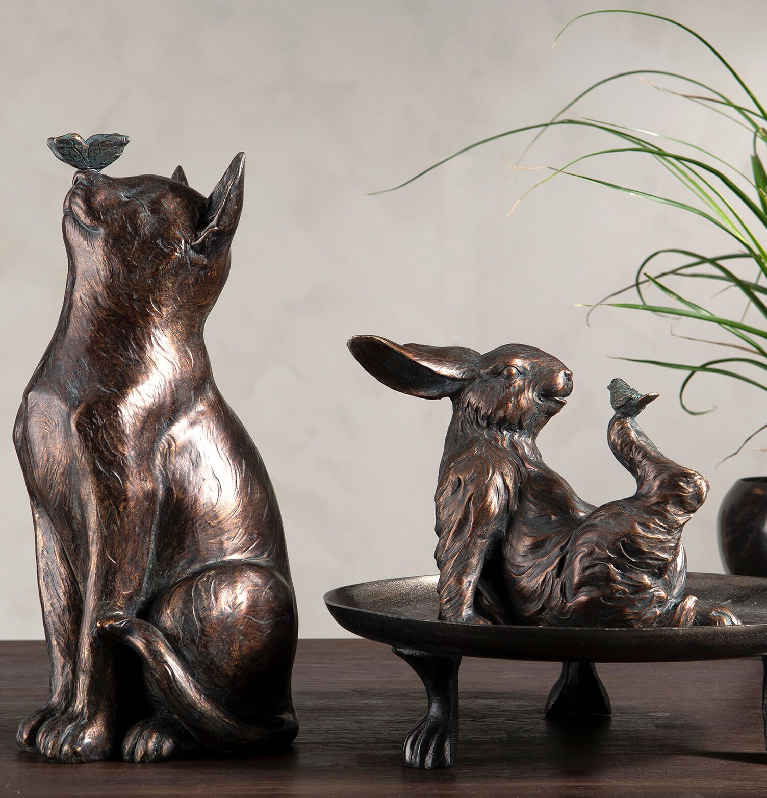 Hare Fågel Poly från A Lot Decoration på mörkt träbord