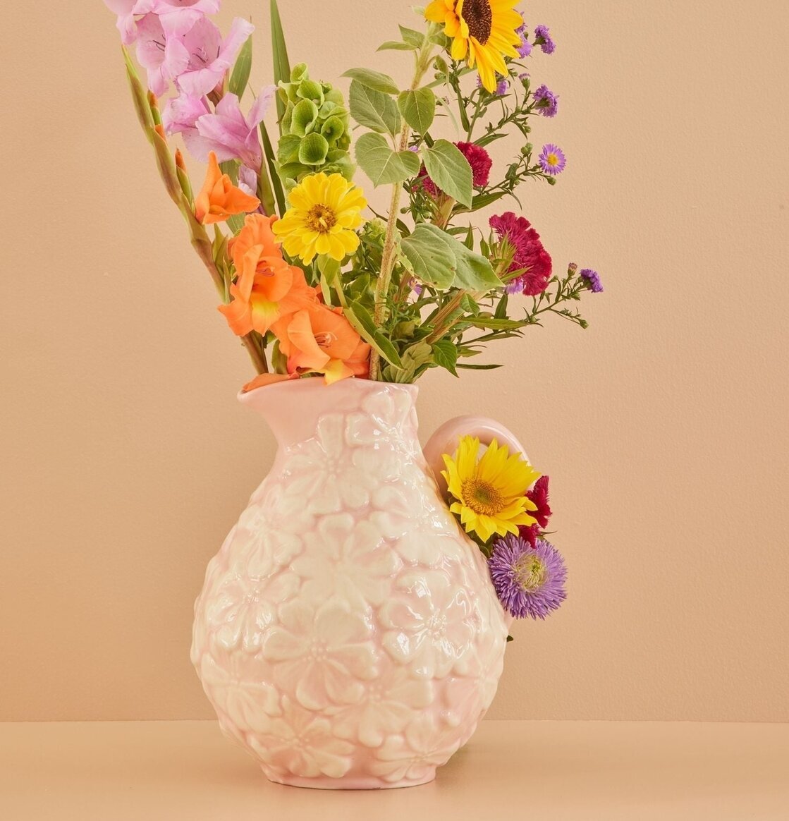 Kanna/Vas Blommor Rosa från Rice med blommig reliefmönster