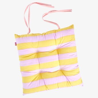 Bild av färgglad randig stolsdyna i gula och lila toner