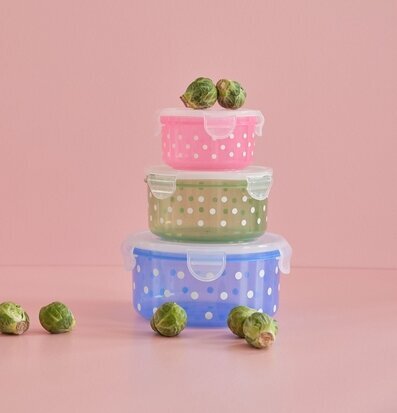 Bild av färgglada förvaringsburkar med brysselkål