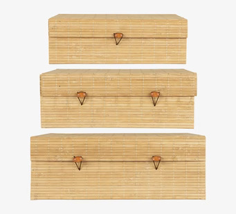 Foto av tre stilrena förvaringslådor i bambu