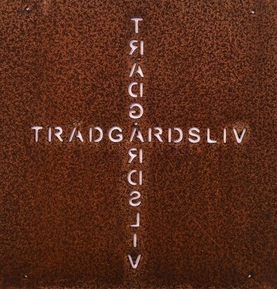 Bild av en stilren och robust skylt för trädgårdsliv