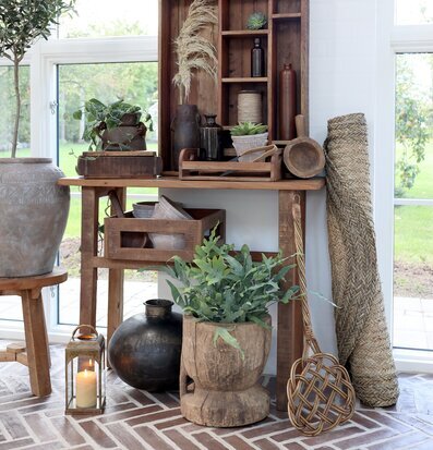 Bild av harmonisk inredning med naturliga material