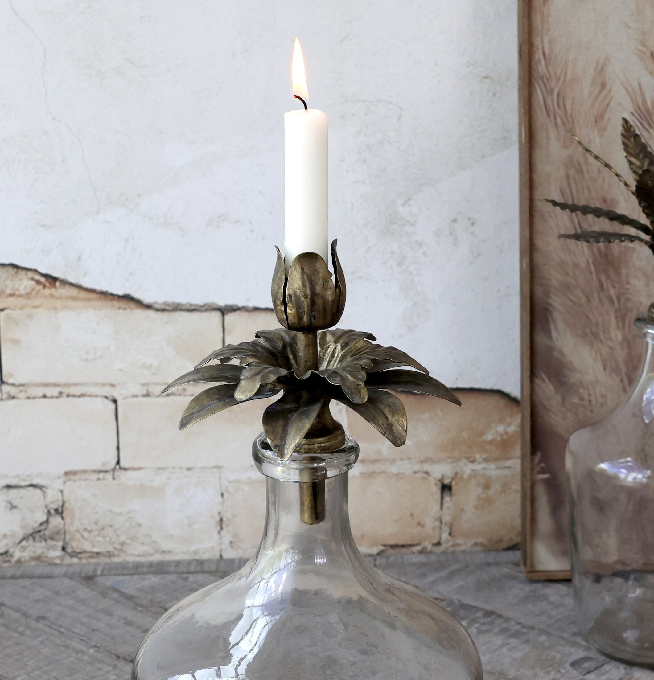 Ljushållare Blomma Flaska Antik Mässing från Chic Antique