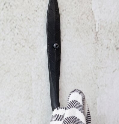 Bild av dekorativ väggkrok med rustik design