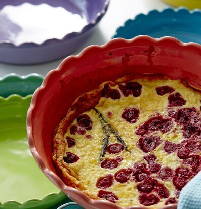 Bild av färgglada pajformar med bärpaj och texturer