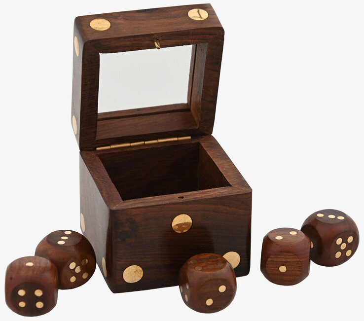 Club Room Dice Box från Miljögården med trä och mässing
