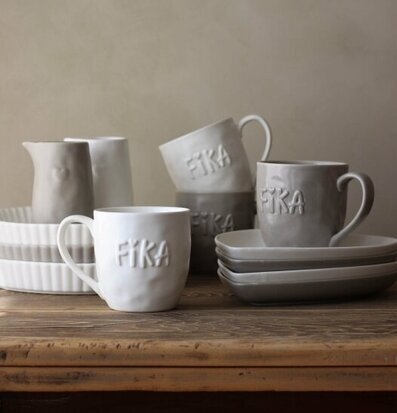 Foto av elegant keramikarrangemang i harmonisk miljö