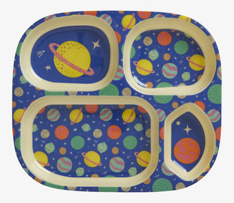Bild av färgglad barntallrik med galaxmönster