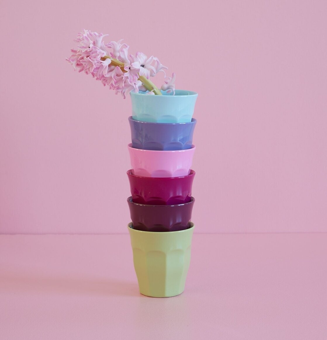 Muggar Medium 6-Pack - Viva La Vida från Rice, staplade