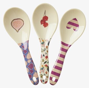 Bild av färgstarka och detaljerade salladsskedar