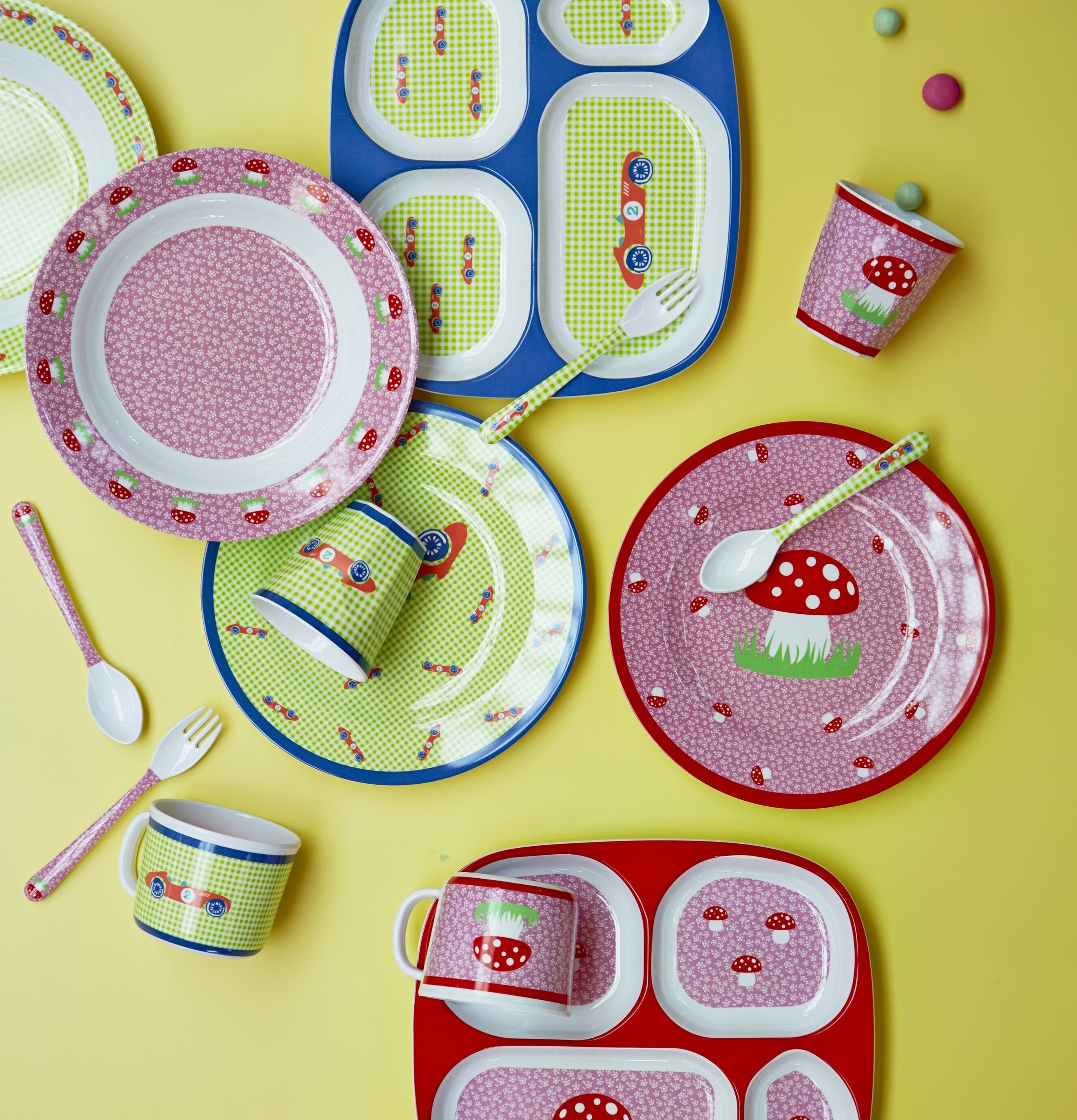 Bestickset Svamp från Rice med färgglada flugsvampsmotiv