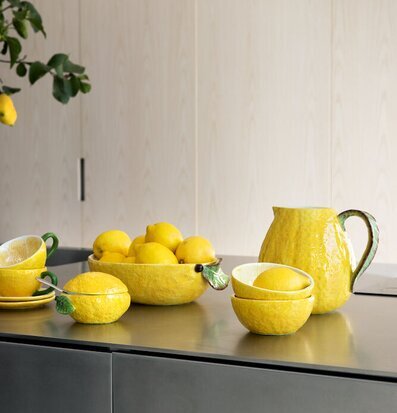 Bild av stilfull komposition med citrusinspirerad design