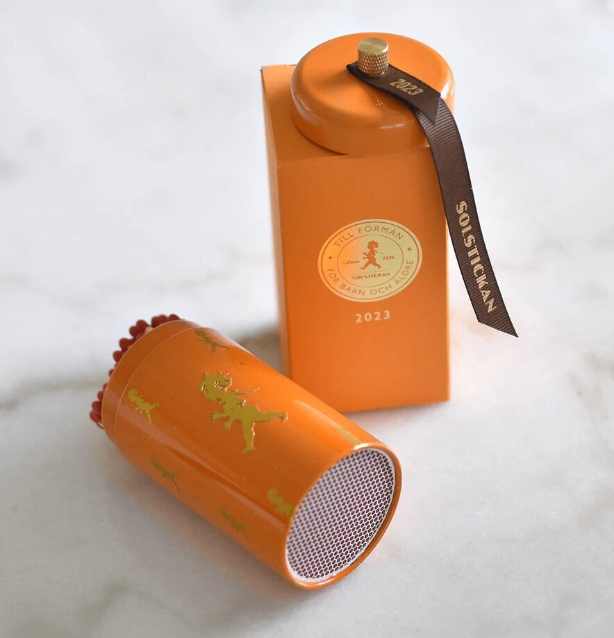 Tändsticksrör - 2023-års Design från Solstickan i orange