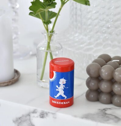 Bild av stilren inredning med smakfulla detaljer