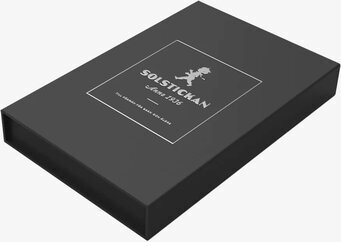 Bild på stilren och funktionell brandfilt i svart fodral