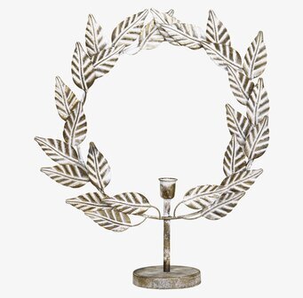 Foto av dekorativ ljusstake i antik mässingsdesign