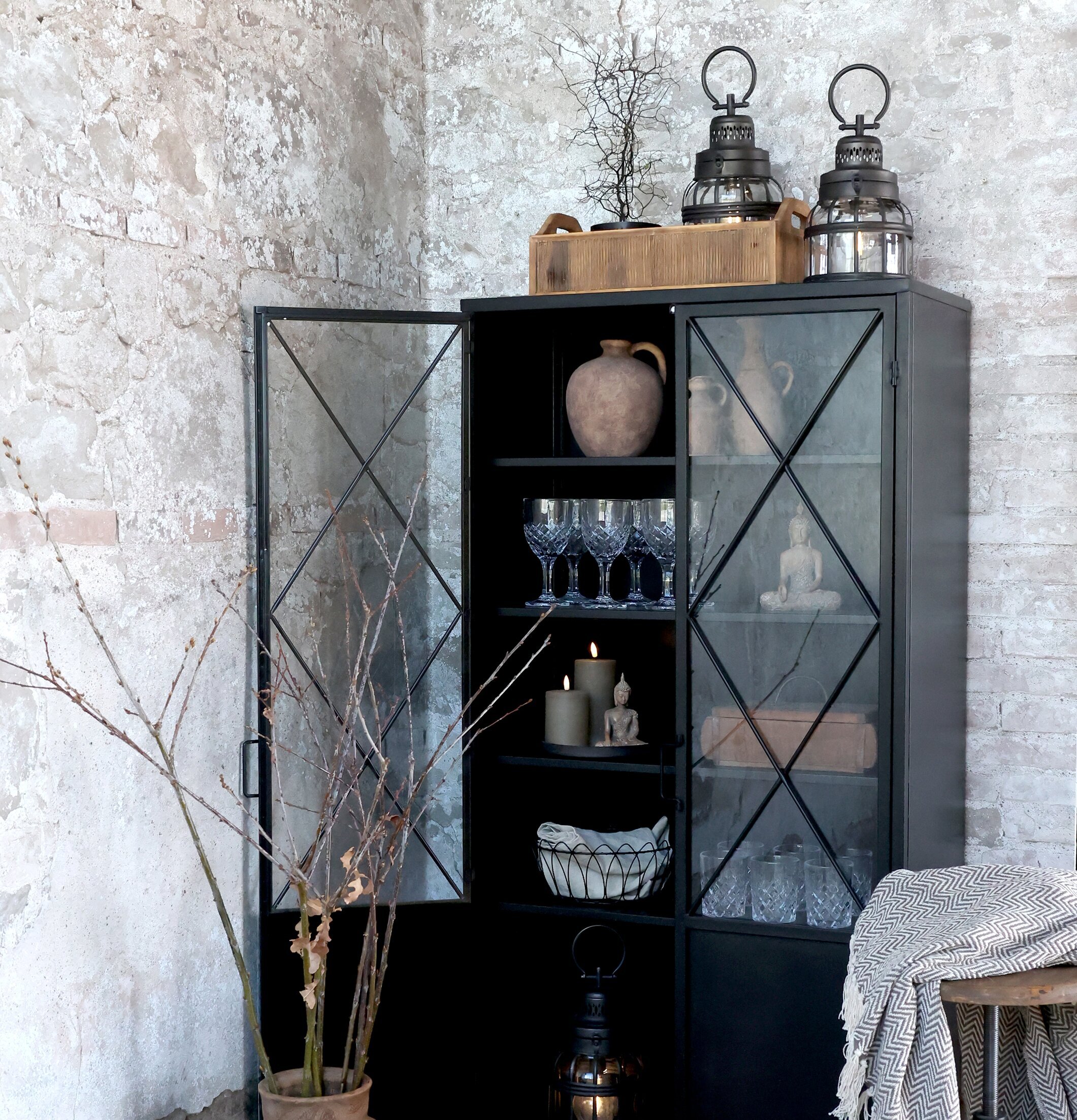 Bild av rustik inredning med industriell känsla