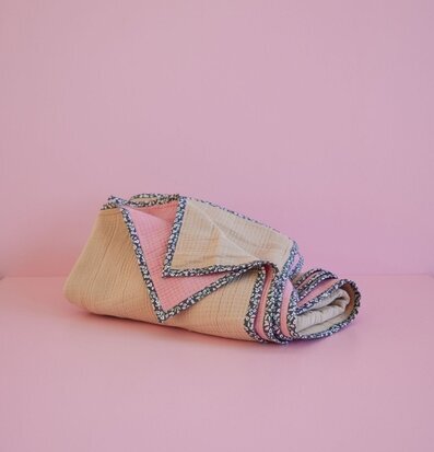 Bild av elegant pläd med krinklad textur och mönster