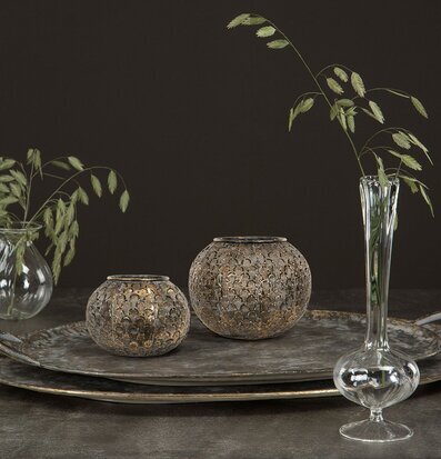 Bild av tidlös inredning med antik och modern stil