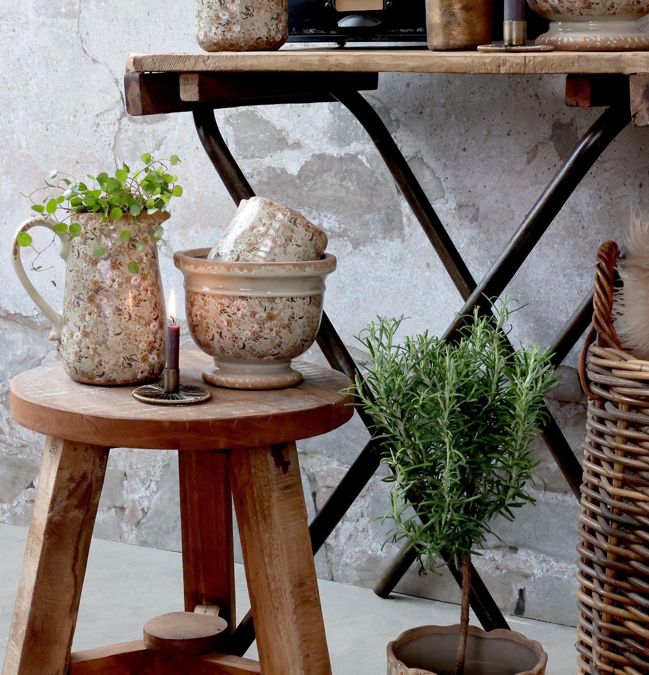 Kanna Evry Verte från Chic Antique på rustik träpall