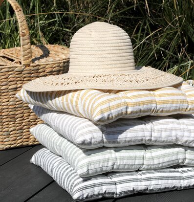 Bild av harmonisk utomhusscen med stilsäker design