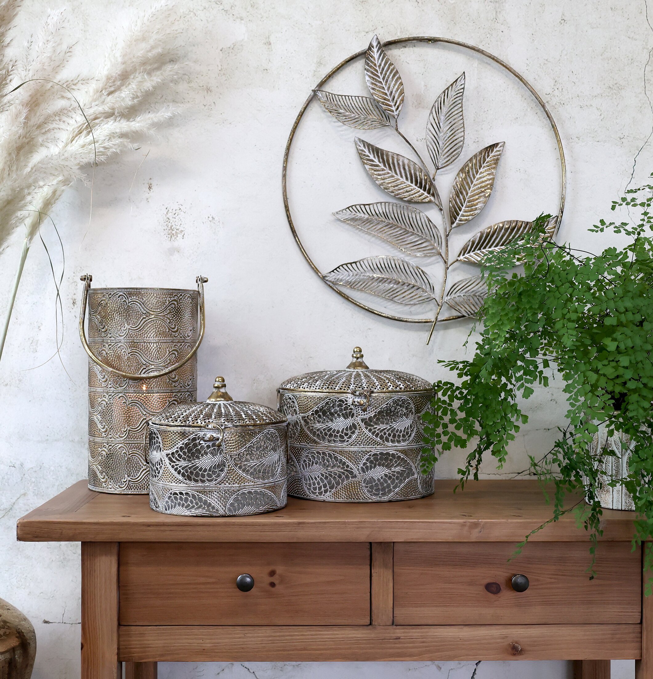 Metallbox Antik Mässing Medium från Chic Antique på träbord