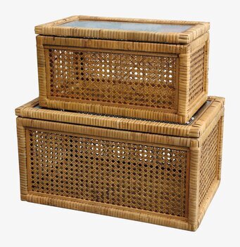 Bild av flätade rottinglådor för stilren förvaring