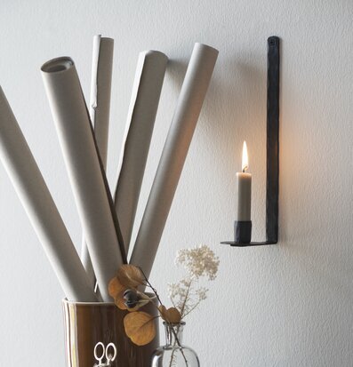 Bild av stilfull inredning med ljusstake och detaljer