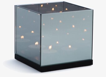 Bild av elegant ljusbox med geometrisk design