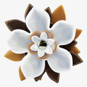 Bild av detaljrik reflexbrosch i blomform med lager