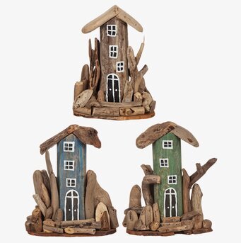 Bild av dekorativa husmodeller i drivvedsdesign