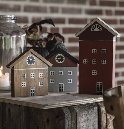 Bild av dekorativa trähus med varm och hemtrevlig känsla