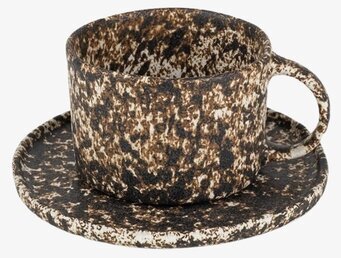 Bild av kopp med fat - rustik design och funktionalitet