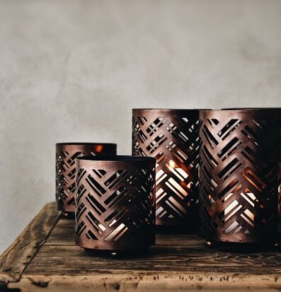 Bild av stilfulla lyktor med geometriskt mönster