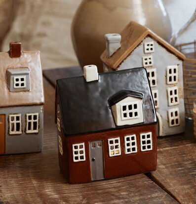 Bild av charmig ljuslykta med skandinavisk design