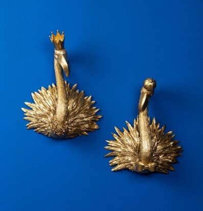 Bild av iögonfallande gyllene flamingo dekorationer