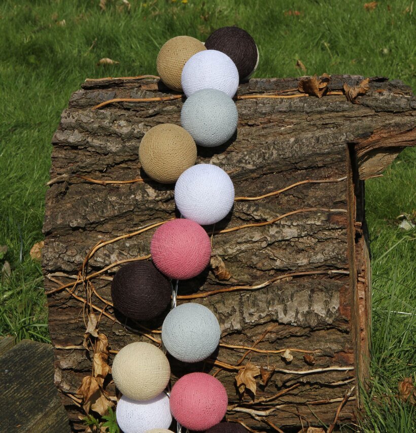 Ljusslinga Happy Lights - Medersa från Happy Lights på trästock