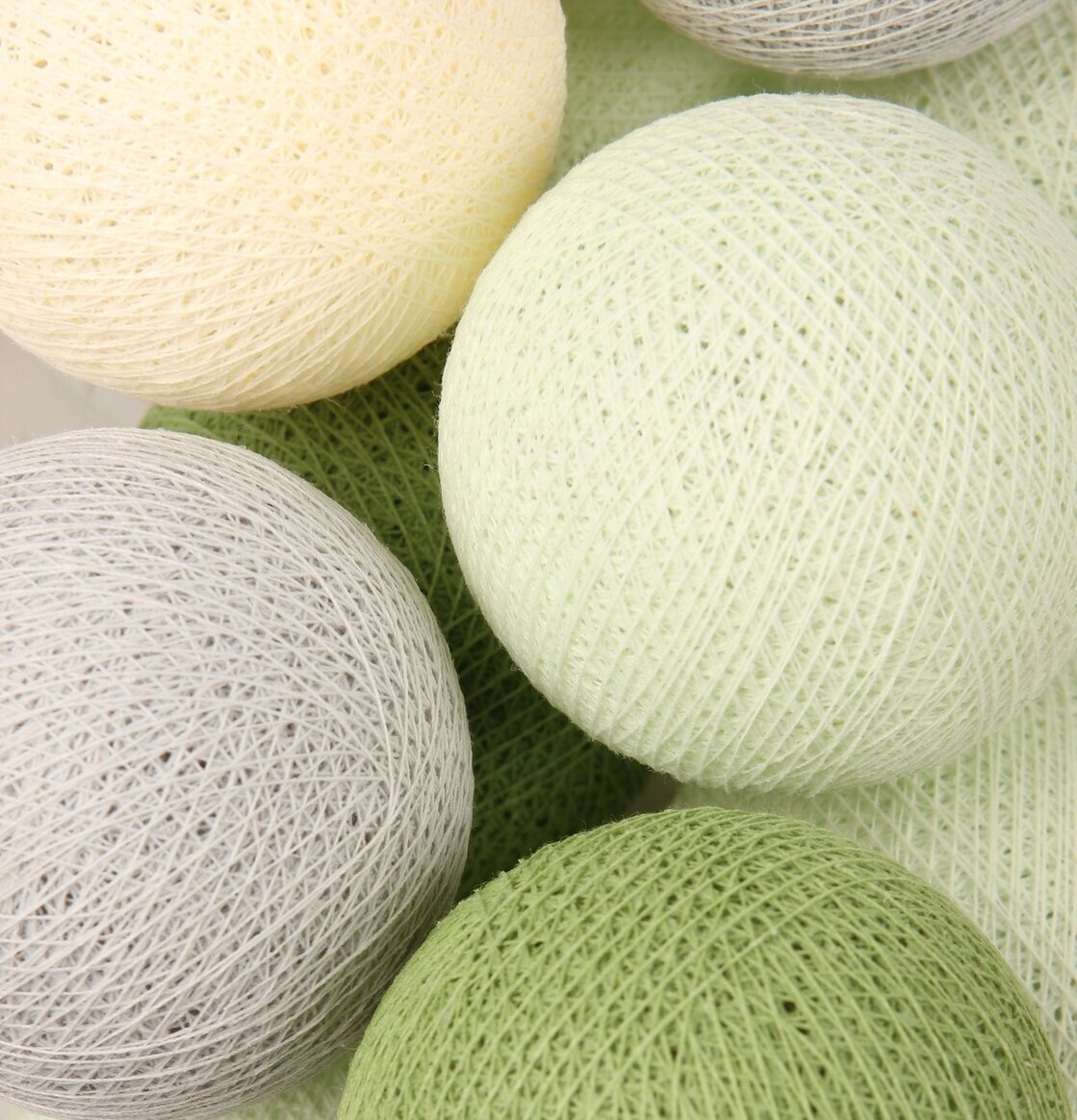 Ljusslinga Happy Lights - Daniel från Happy Lights i mjuka toner