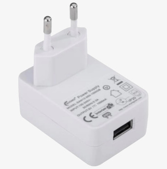 Bild av USB-laddare med europeisk kontakt och USB-port