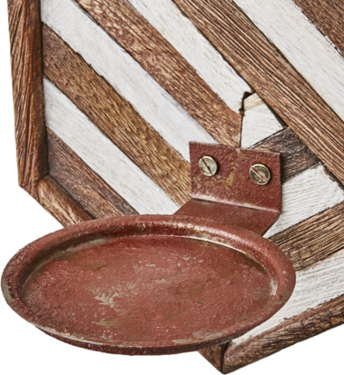 Bild av elegant väggljushållare i metall och trä