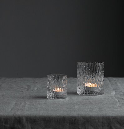 Bild av dekorativa ljuslyktor med bubblig struktur