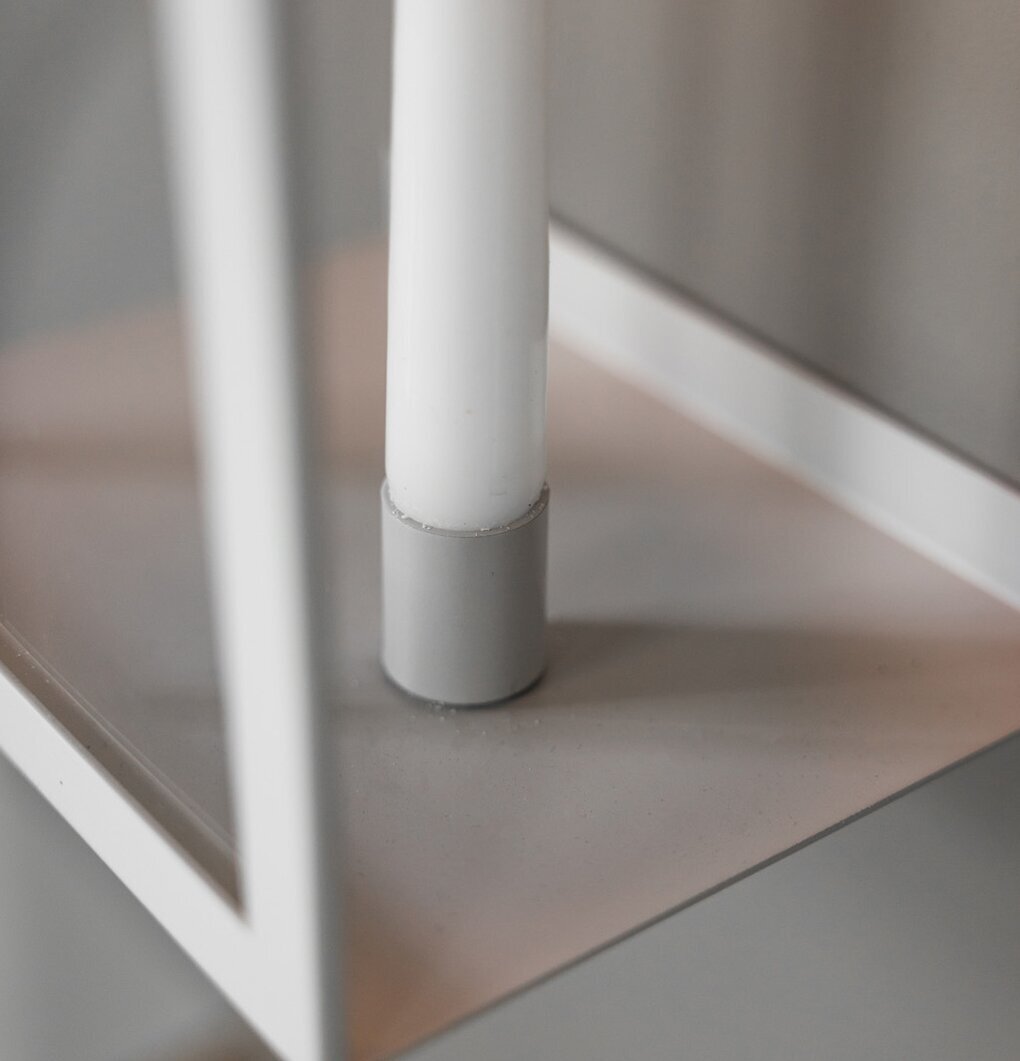 Väggljusstake Bruket Greige från Storefactory på grå vägg