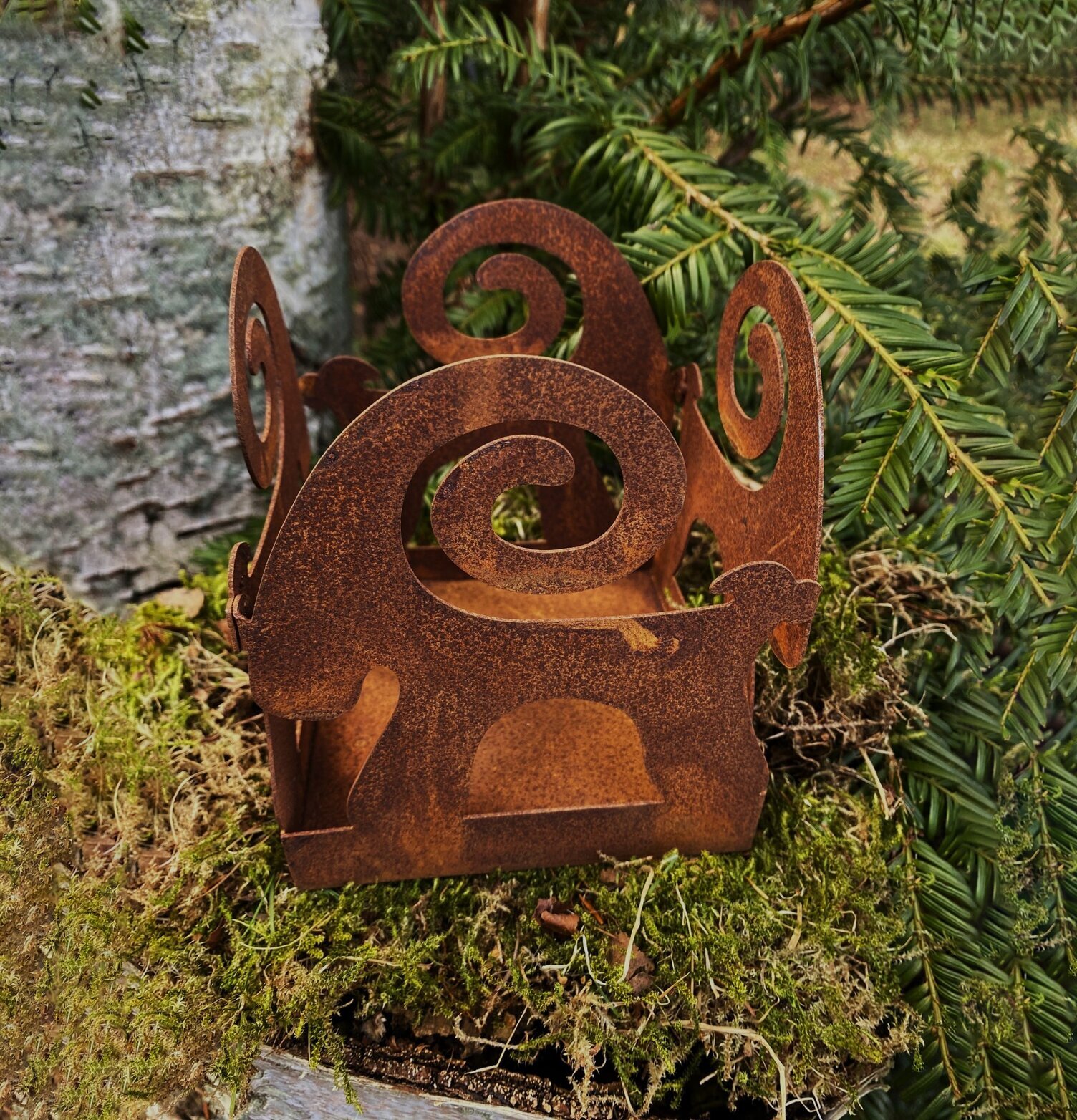 Marschallhållare/Lykta Bock från Lind Decoration i rostig metall