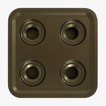 Bild av fyrkantig ljusstake i brons med fyra ljus