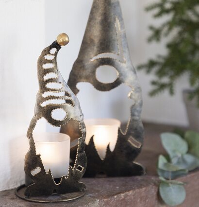 Tomte Ljuslykta Hamrad Plåt 30 cm från Different Design