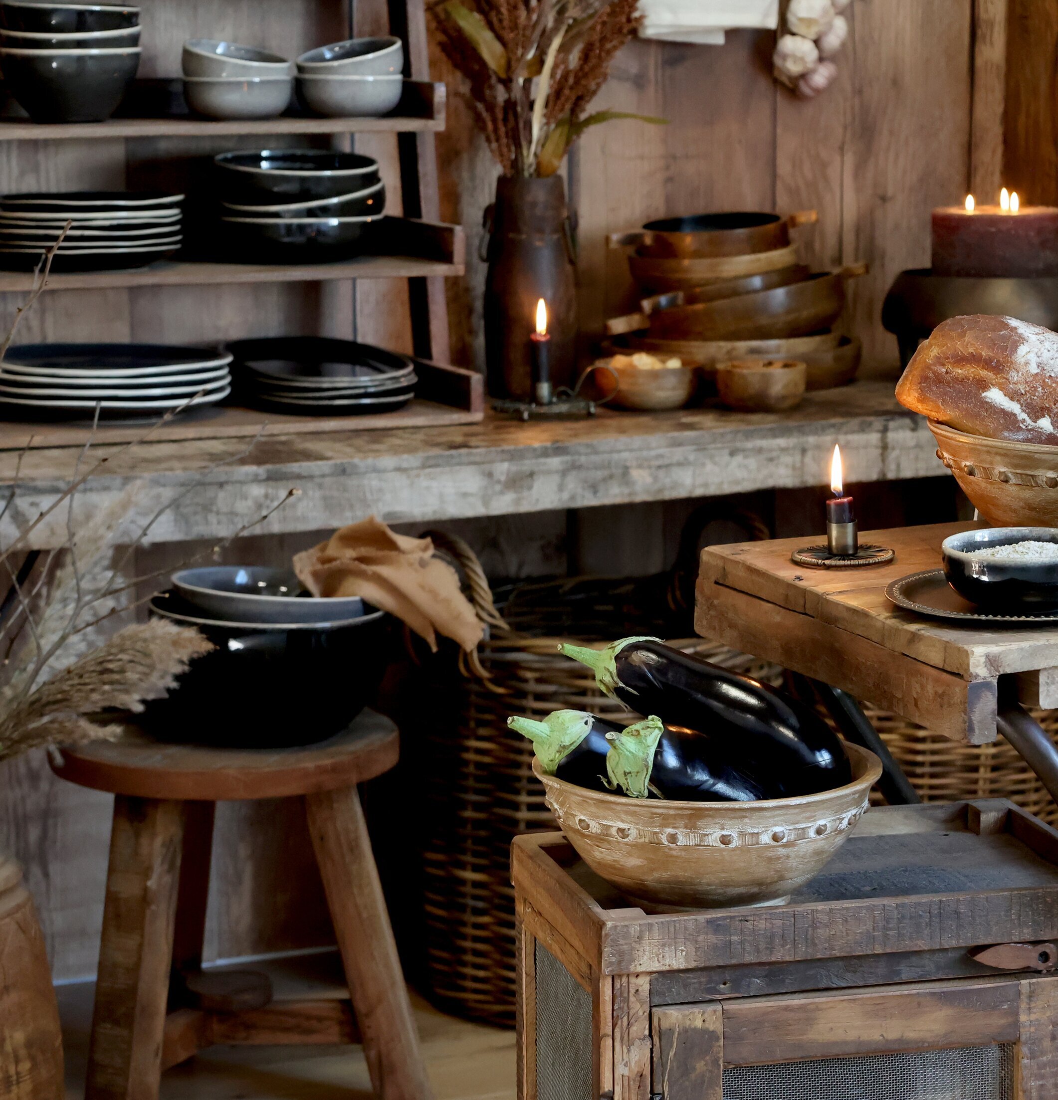 Bild av rustik inredning med mangoträ och detaljer